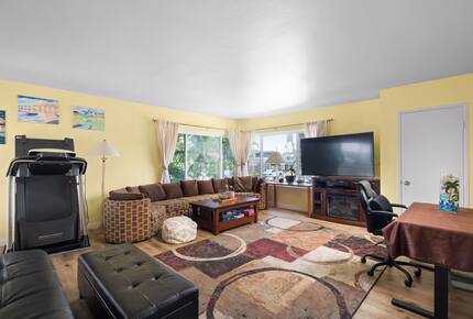 Del Mar Beach Retreat | Half Block to Sand - Del Mar, California