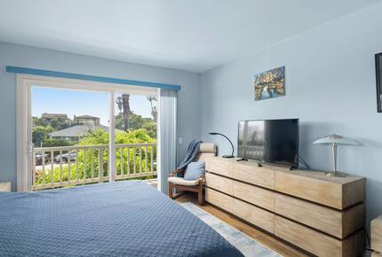 Del Mar Beach Retreat | Half Block to Sand - Del Mar, California