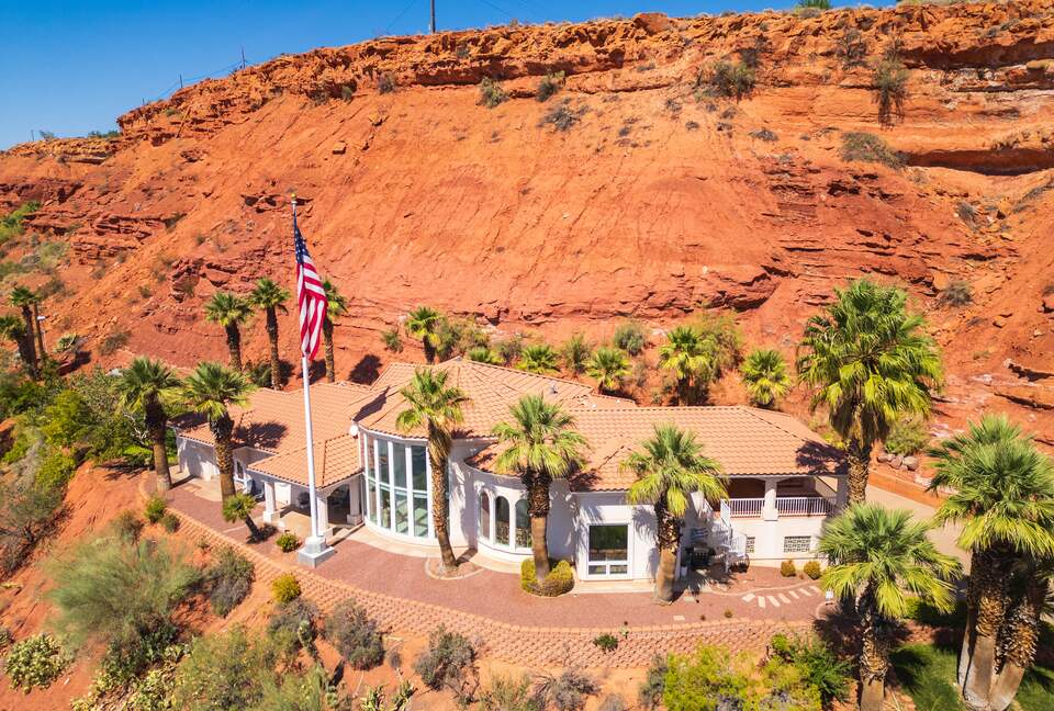 The Skyline Villa | Family Getaway Heaven - Saint George, Utah