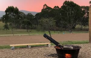 Hunter Valley Farmhouse Escape on 80 Acres - Congewai, Australia