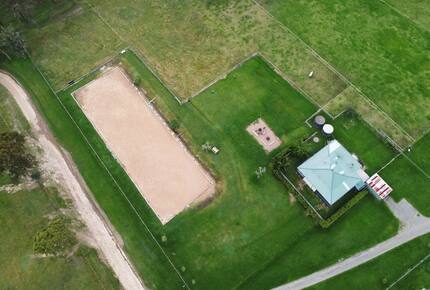 Hunter Valley Farmhouse Escape on 80 Acres - Congewai, Australia