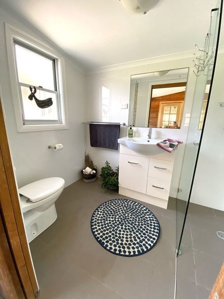 Hunter Valley Farmhouse Escape on 80 Acres - Congewai, Australia