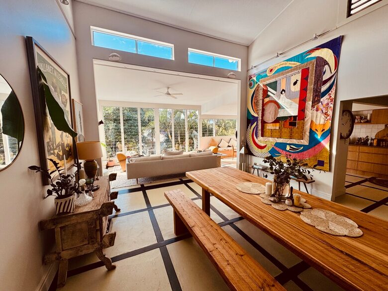 Ocean-Whisper Coastal Retreat in Sunshine Beach - Sunshine Beach, Australia