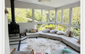 Ocean-Whisper Coastal Retreat in Sunshine Beach - Sunshine Beach, Australia