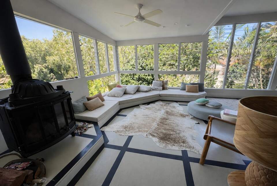 Ocean-Whisper Coastal Retreat in Sunshine Beach - Sunshine Beach, Australia