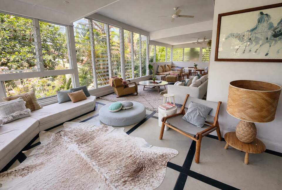 Ocean-Whisper Coastal Retreat in Sunshine Beach - Sunshine Beach, Australia