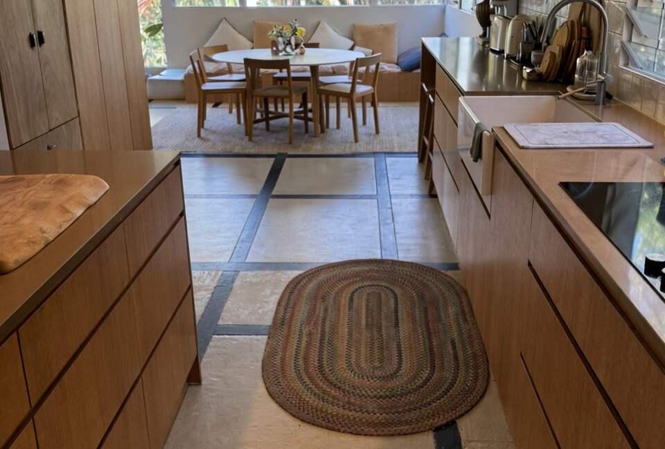 Ocean-Whisper Coastal Retreat in Sunshine Beach - Sunshine Beach, Australia