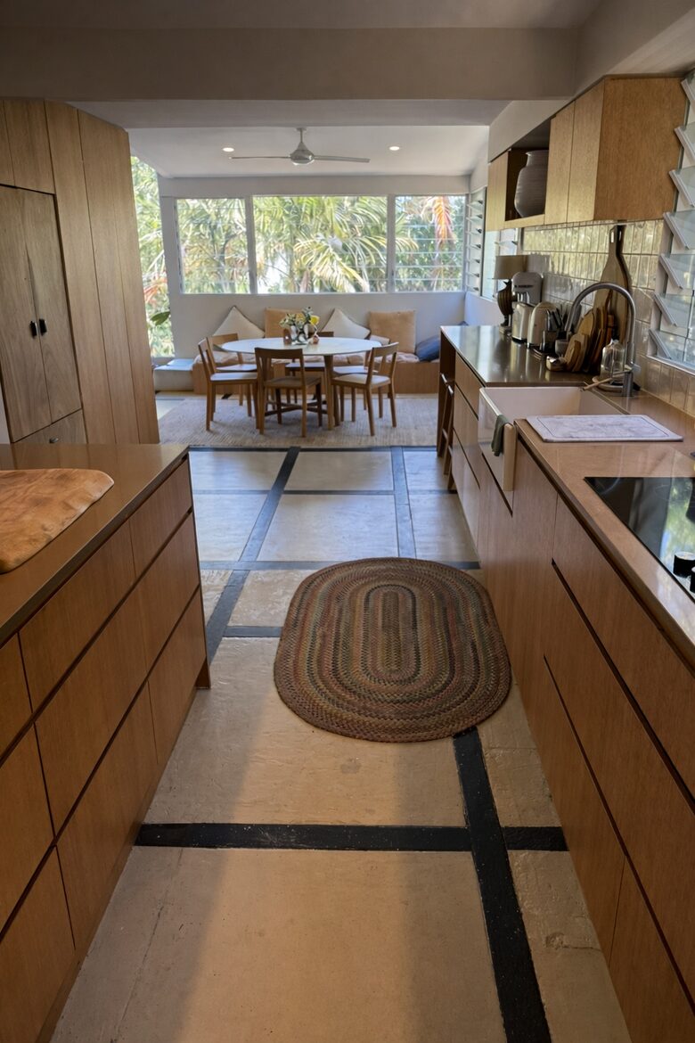 Ocean-Whisper Coastal Retreat in Sunshine Beach - Sunshine Beach, Australia