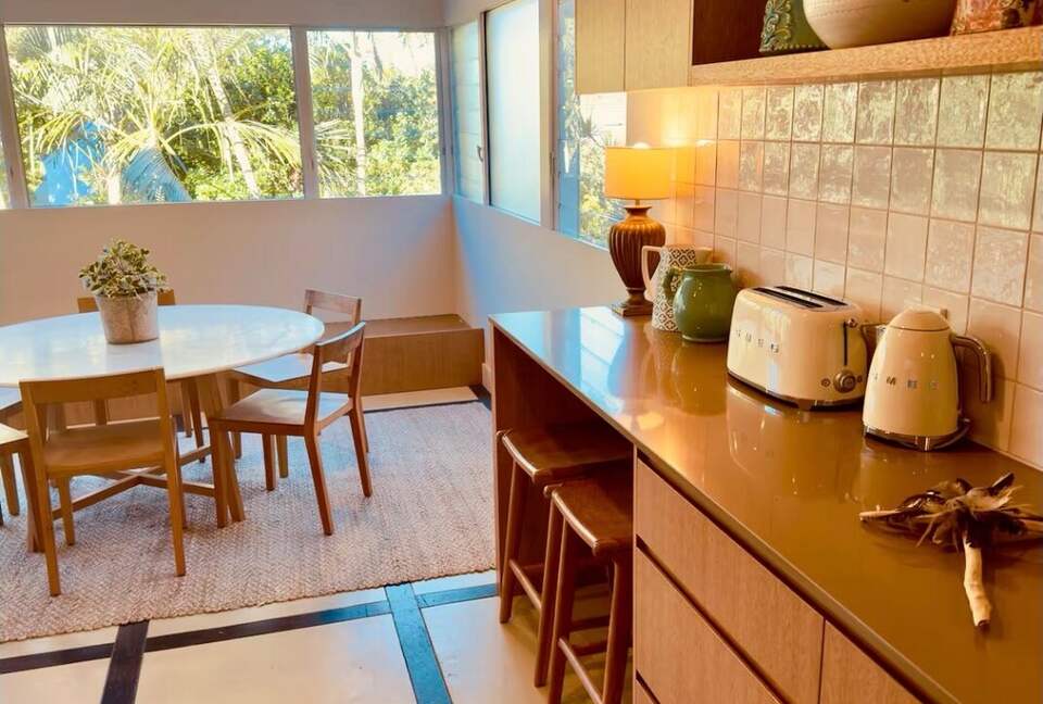 Ocean-Whisper Coastal Retreat in Sunshine Beach - Sunshine Beach, Australia