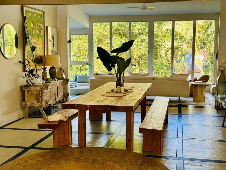 Ocean-Whisper Coastal Retreat in Sunshine Beach - Sunshine Beach, Australia