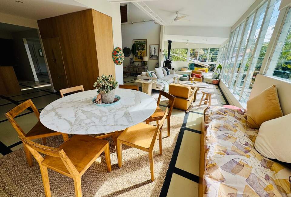 Ocean-Whisper Coastal Retreat in Sunshine Beach - Sunshine Beach, Australia