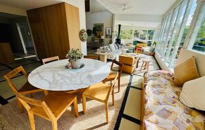 Ocean-Whisper Coastal Retreat in Sunshine Beach - Sunshine Beach, Australia