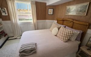 Ocean-Whisper Coastal Retreat in Sunshine Beach - Sunshine Beach, Australia