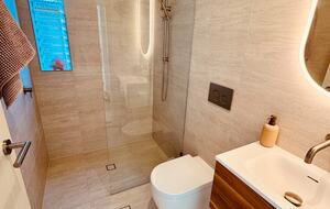 Ocean-Whisper Coastal Retreat in Sunshine Beach - Sunshine Beach, Australia