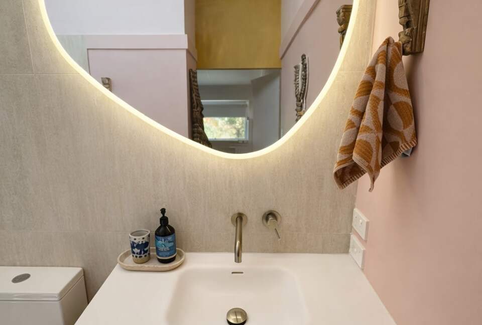 Ocean-Whisper Coastal Retreat in Sunshine Beach - Sunshine Beach, Australia