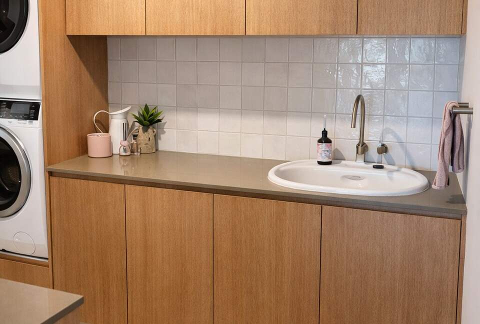 Ocean-Whisper Coastal Retreat in Sunshine Beach - Sunshine Beach, Australia