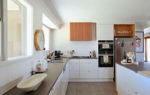 Miravino Vineyard Retreat with Sauna & Spa - McLaren Vale, Australia