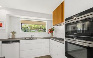 Miravino Vineyard Retreat with Sauna & Spa - McLaren Vale, Australia