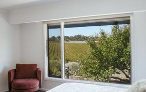 Miravino Vineyard Retreat with Sauna & Spa - McLaren Vale, Australia