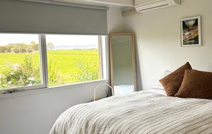 Miravino Vineyard Retreat with Sauna & Spa - McLaren Vale, Australia