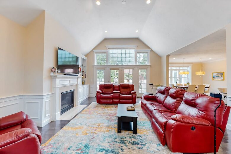 Private Pool and Pickleball Court Retreat in Mashpee’s Parkside Neighborhood - Mashpee, Massachusetts