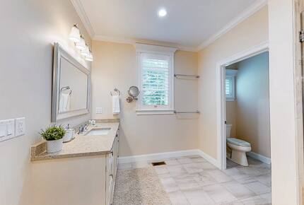 Private Pool and Pickleball Court Retreat in Mashpee’s Parkside Neighborhood - Mashpee, Massachusetts