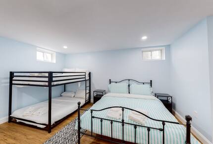 Private Pool and Pickleball Court Retreat in Mashpee’s Parkside Neighborhood - Mashpee, Massachusetts