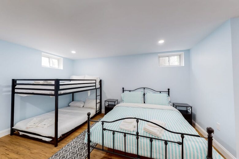 Private Pool and Pickleball Court Retreat in Mashpee’s Parkside Neighborhood - Mashpee, Massachusetts