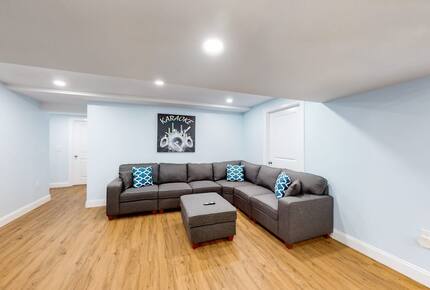 Private Pool and Pickleball Court Retreat in Mashpee’s Parkside Neighborhood - Mashpee, Massachusetts