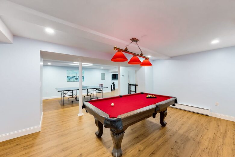 Private Pool and Pickleball Court Retreat in Mashpee’s Parkside Neighborhood - Mashpee, Massachusetts