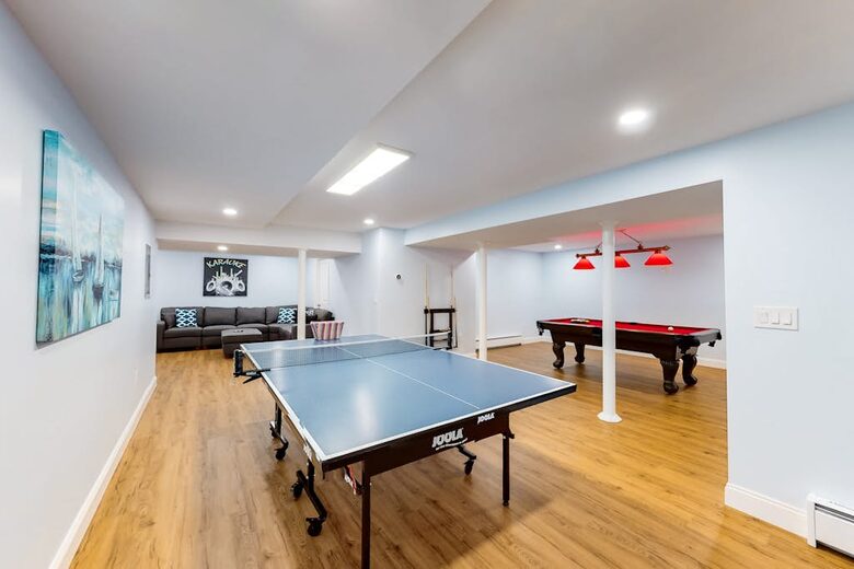 Private Pool and Pickleball Court Retreat in Mashpee’s Parkside Neighborhood - Mashpee, Massachusetts