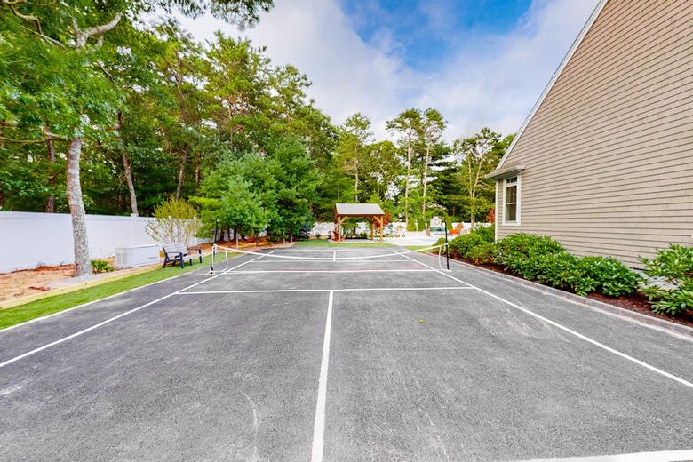 Private Pool and Pickleball Court Retreat in Mashpee’s Parkside Neighborhood - Mashpee, Massachusetts