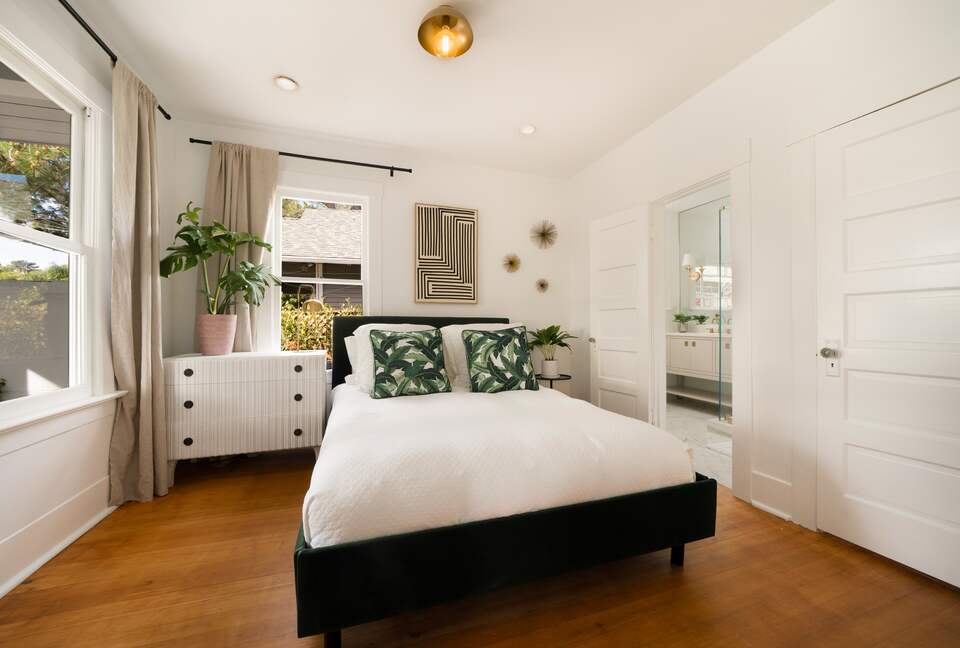 Santa Barbara Downtown Home | Walk to Public Market - Santa Barbara, California