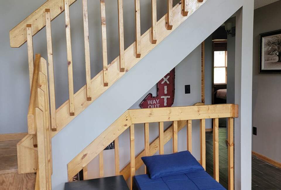 Serene Lakeside Log Cabin Retreat - Anderson, South Carolina