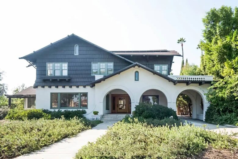 Historic 1913 Craftsman Guesthouse Near Beverly Hills Hotel - Beverly Hills, California