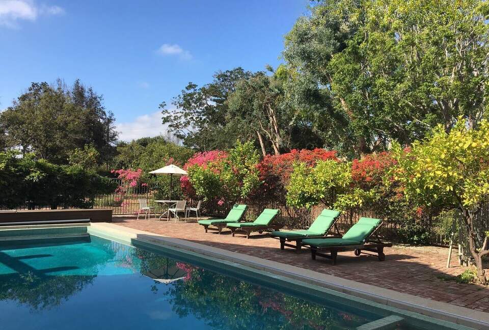 Historic 1913 Craftsman Guesthouse Near Beverly Hills Hotel - Beverly Hills, California