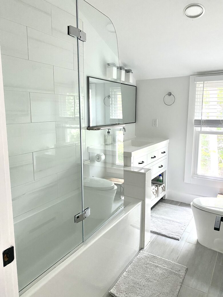 Modern York Beach Retreat | 400 Steps to Long Sands - York Beach, Maine