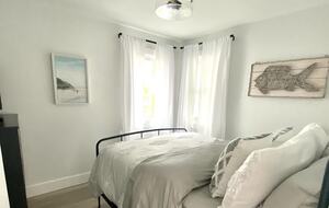 Modern York Beach Retreat | 400 Steps to Long Sands - York Beach, Maine