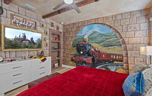 Immersive Disney Themed Retreat with Private Pool in Solterra Resort - Davenport, Florida