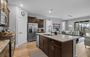 View from Vreakfast Bar to Dining area