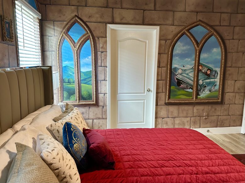 Immersive Disney Themed Retreat with Private Pool in Solterra Resort - Davenport, Florida