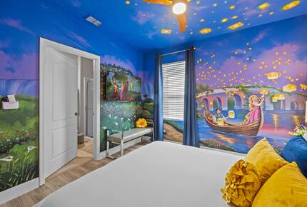 Tangled room with lantern lights