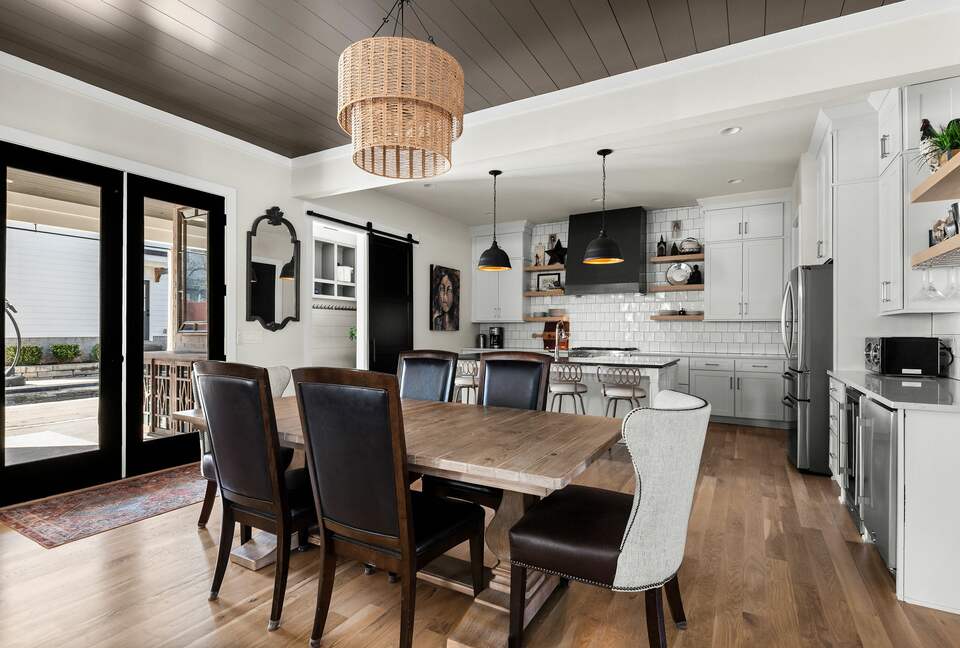 spacious kitchen and dining area. room for your whole crew!