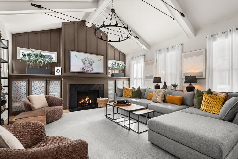 Blue Note Retreat: Downtown Nashville's Poolside Escape - Nashville, Tennessee