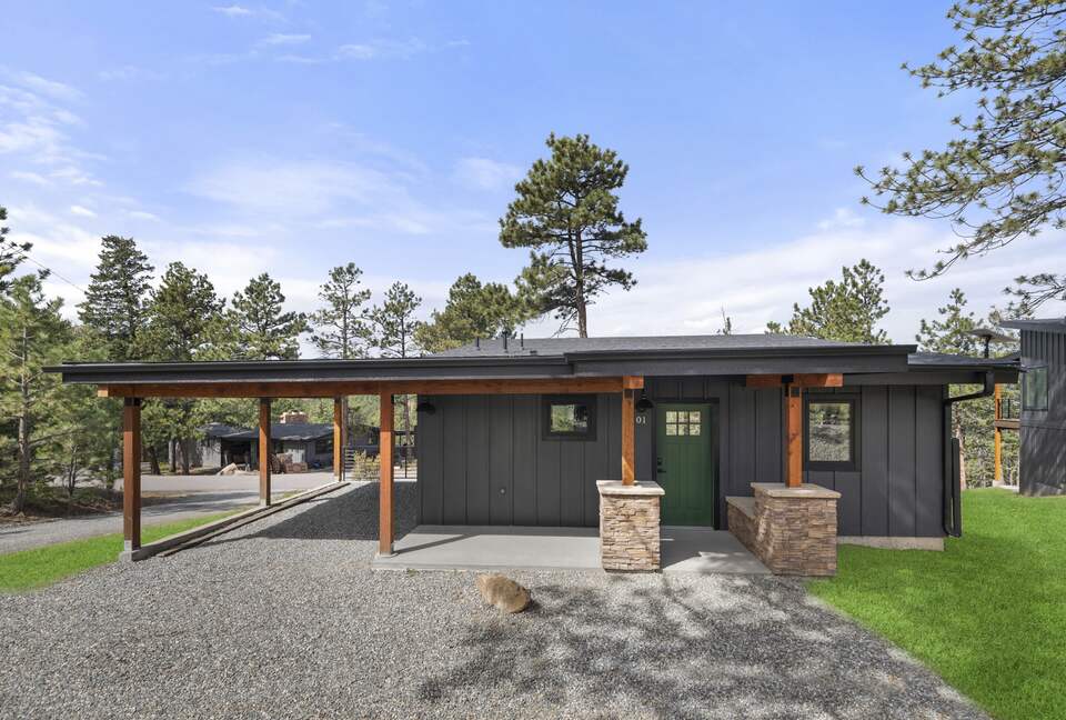 Colorado Escape Near Red Rocks & Denver - Evergreen, United States