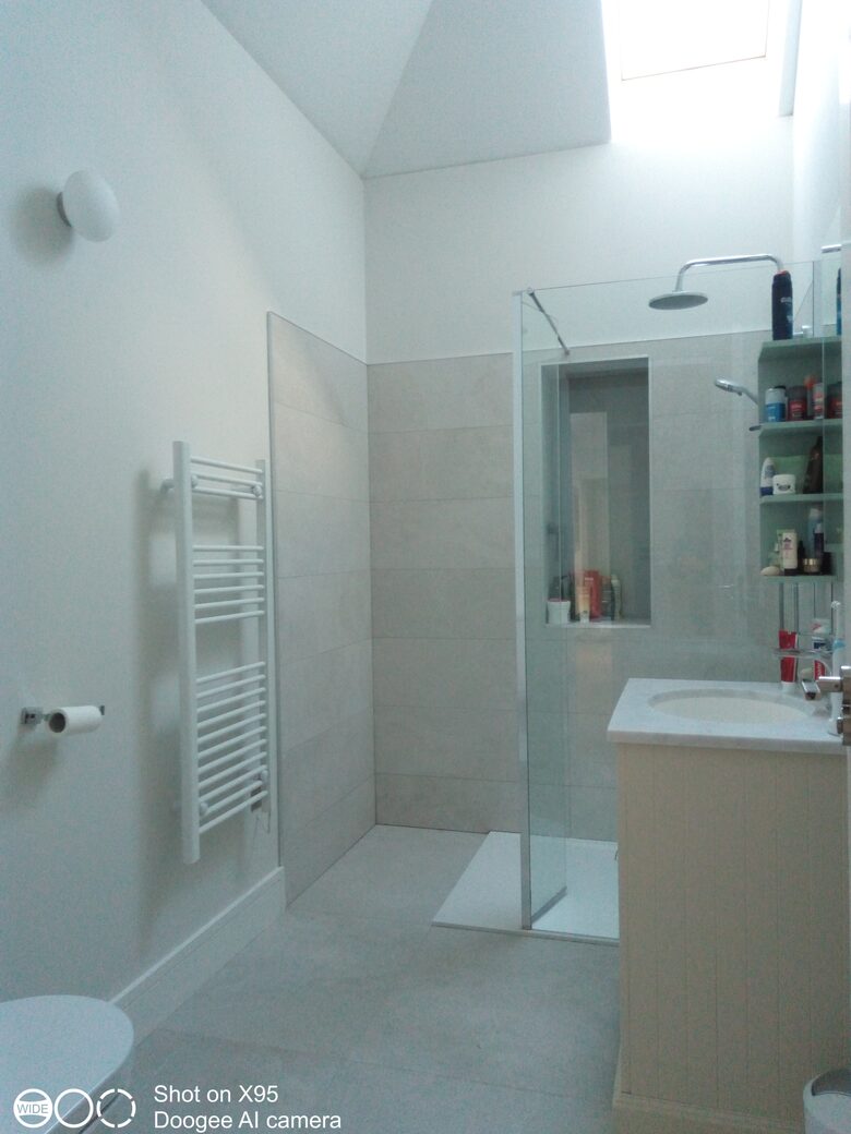 Country Home with Uninterrupted Lake Views - Tourmakeady, Ireland