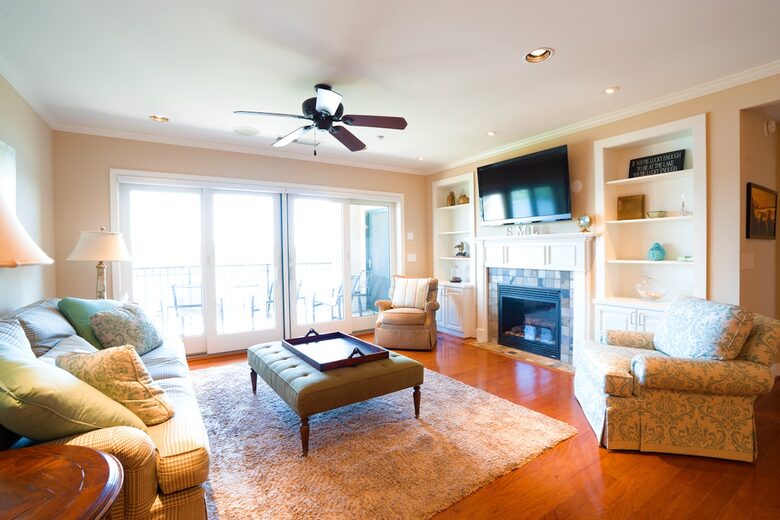 Lakefront Luxury at Smith Mountain Lake with Balcony Views - Moneta, Virginia