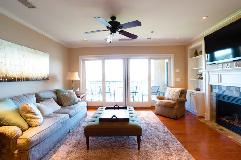 Lakefront Luxury at Smith Mountain Lake with Balcony Views - Moneta, Virginia