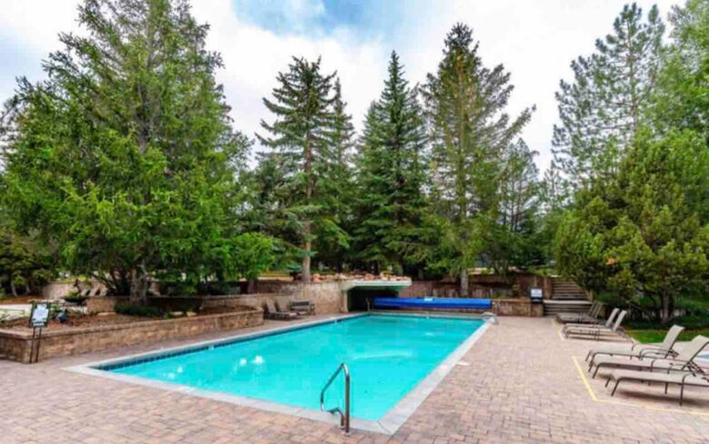 Five Minute Walk to the Cabriolet at Canyons Village - Park City, Utah