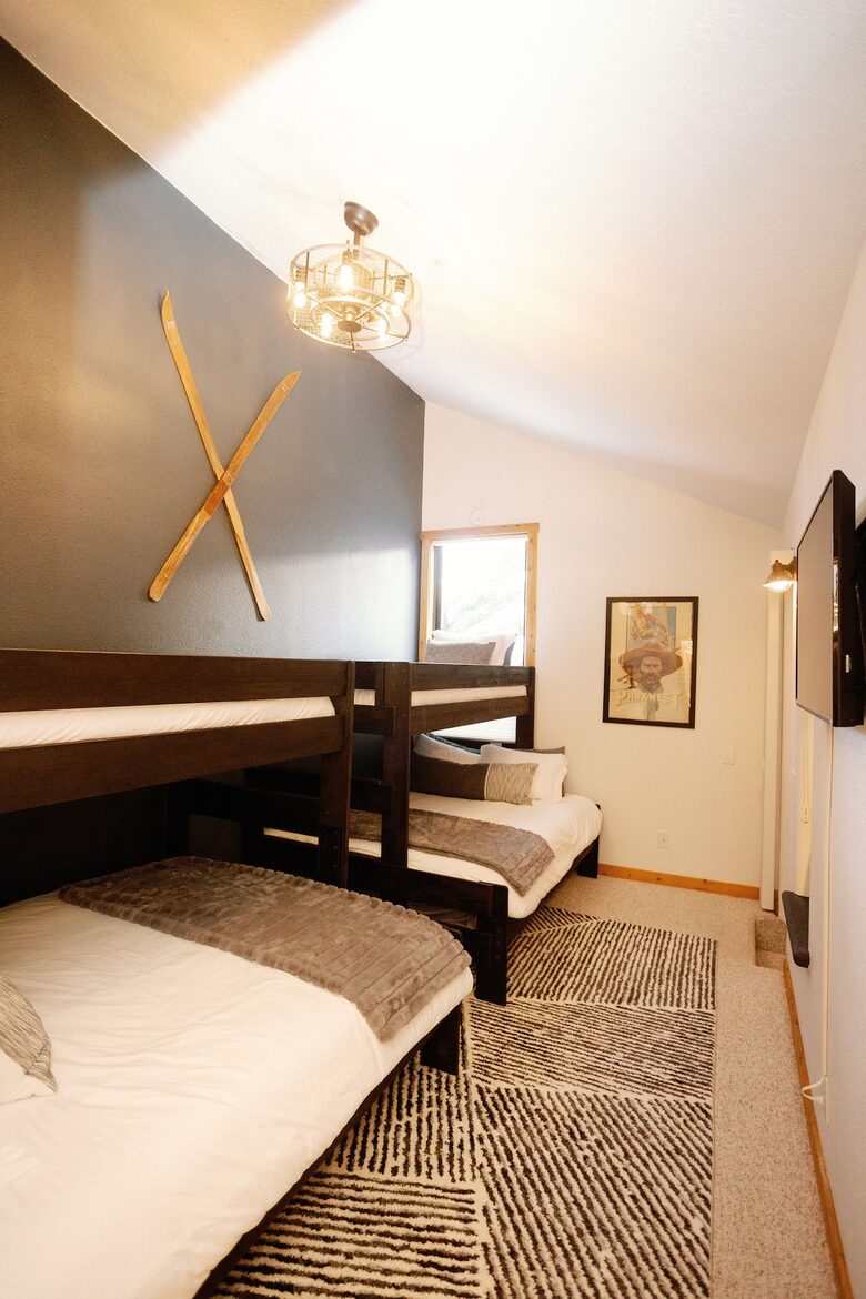 Five Minute Walk to the Cabriolet at Canyons Village - Park City, Utah